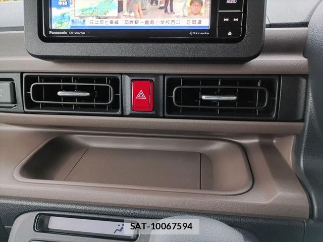 Daihatsu MOVE CANBUS 2025-04 8666573-17