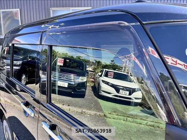 Daihatsu MOVE CANBUS 2023-08 8880942-8