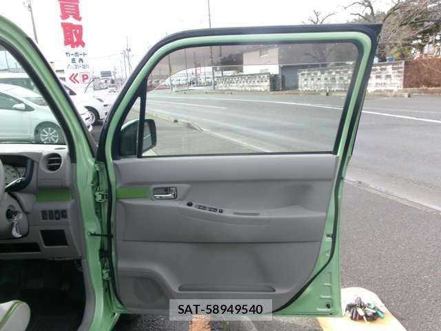 Daihatsu MOVE CONTE 2014-06 843017-15
