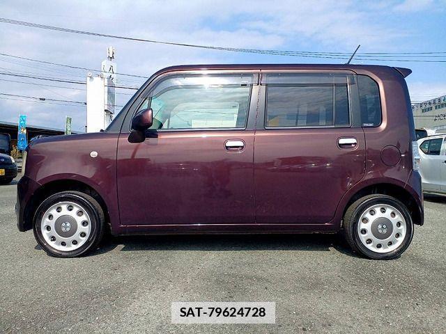 Daihatsu MOVE CONTE 2015-08 1386654-4