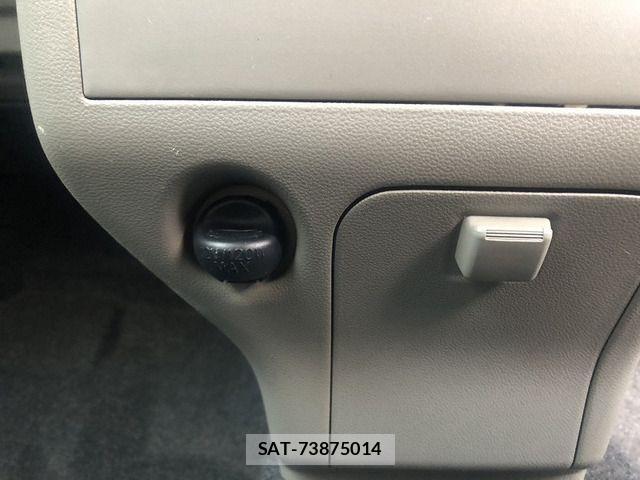 Daihatsu MOVE CONTE 2008-11 2002817-18