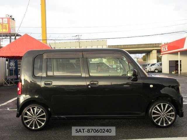 Daihatsu MOVE CONTE 2013-02 4970635-17