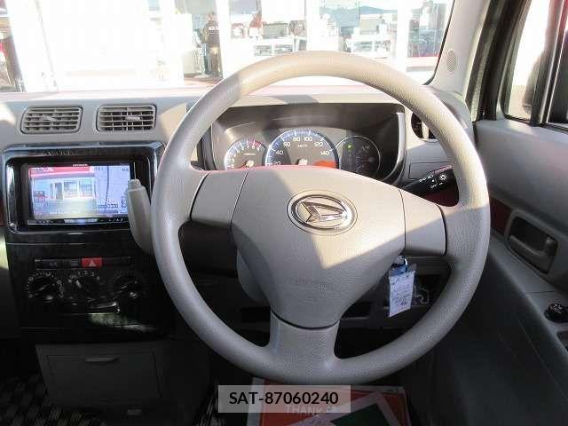 Daihatsu MOVE CONTE 2013-02 4970635-3