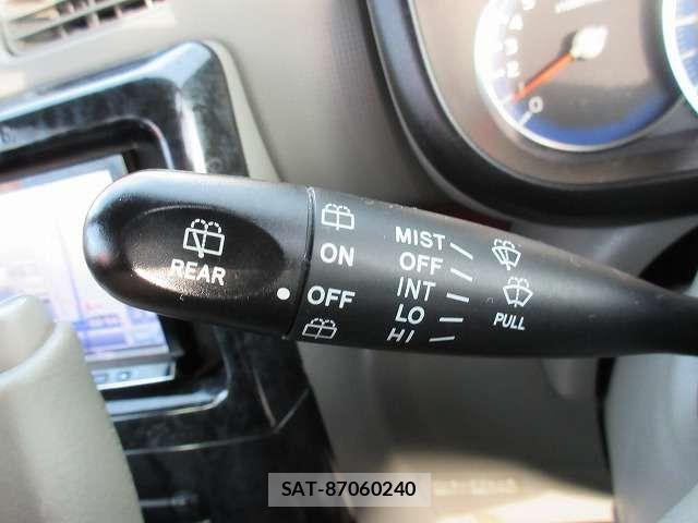Daihatsu MOVE CONTE 2013-02 4970635-8