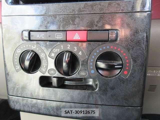 Daihatsu MOVE CONTE 2013-05 4970607-10