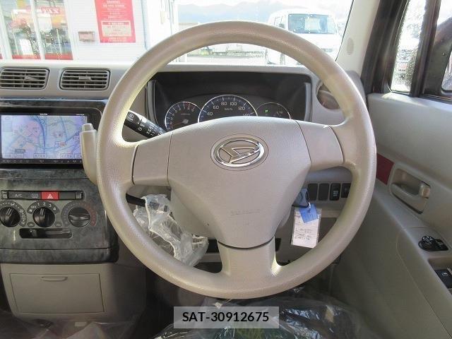 Daihatsu MOVE CONTE 2013-05 4970607-3