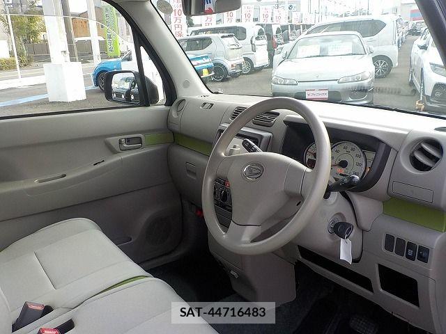 Daihatsu MOVE CONTE 2015-03 5872944-14