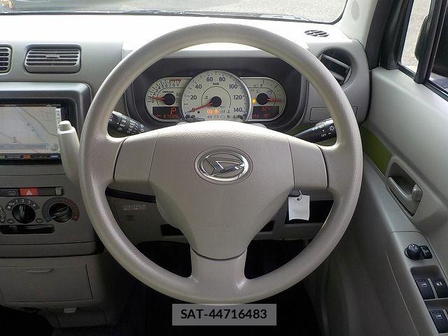 Daihatsu MOVE CONTE 2015-03 5872944-7