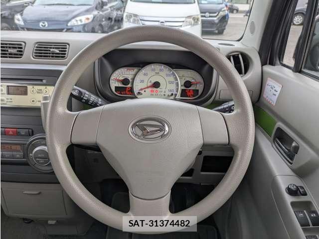 Daihatsu MOVE CONTE 2013-07 6752484-11
