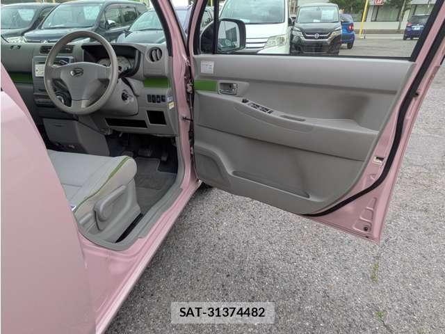 Daihatsu MOVE CONTE 2013-07 6752484-26