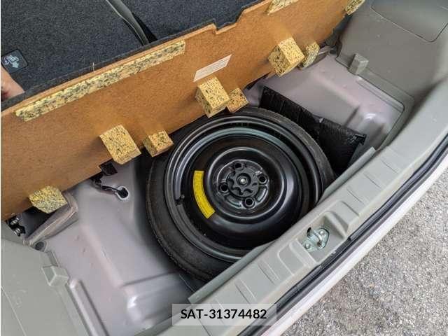 Daihatsu MOVE CONTE 2013-07 6752484-29