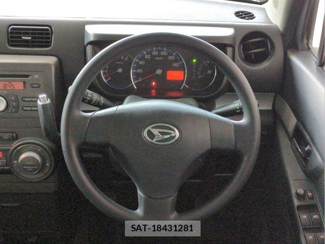 Daihatsu MOVE CONTE 2013-05 6995997-8