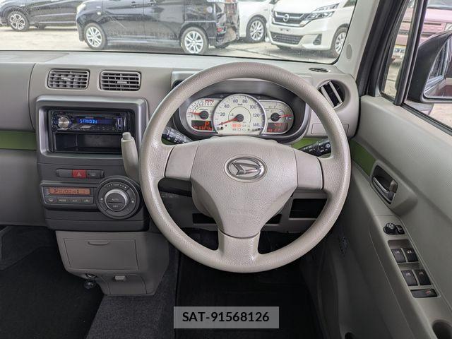 Daihatsu MOVE CONTE 2014-06 7328620-9