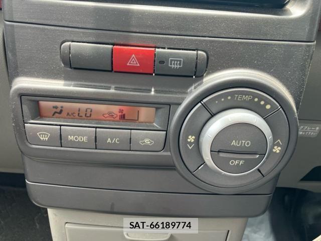 Daihatsu MOVE CONTE 2013-06 7328619-16