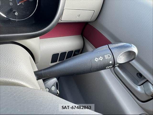 Daihatsu MOVE CONTE 2011-10 7328621-25