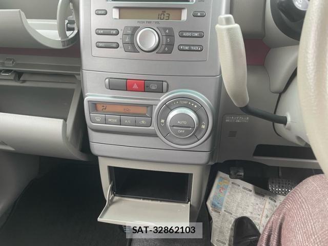 Daihatsu MOVE CONTE 2011-05 7358888-17