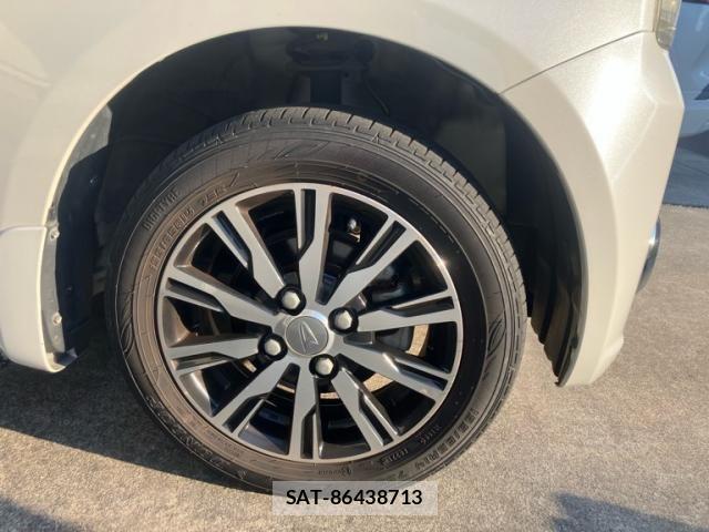 Daihatsu MOVE CONTE 2015-07 7456039-7
