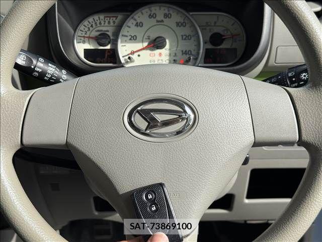 Daihatsu MOVE CONTE 2013-08 7509328-17