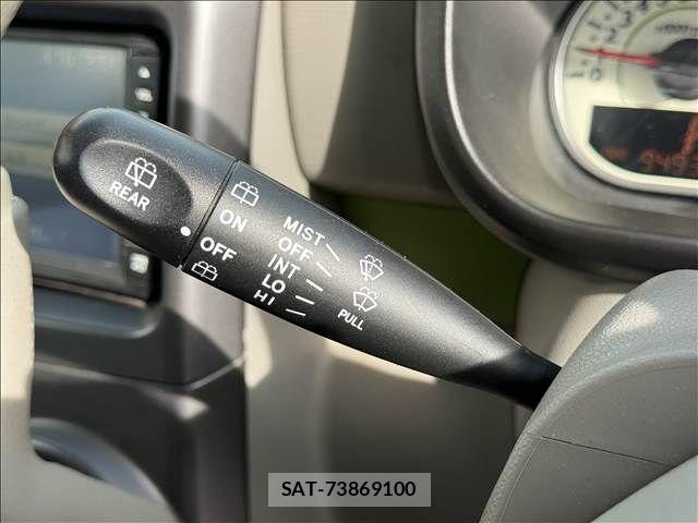 Daihatsu MOVE CONTE 2013-08 7509328-27