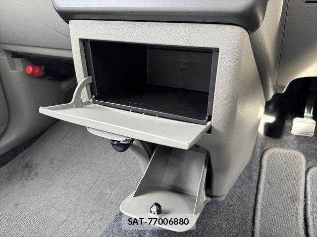 Daihatsu MOVE CONTE 2016-02 7618345-26