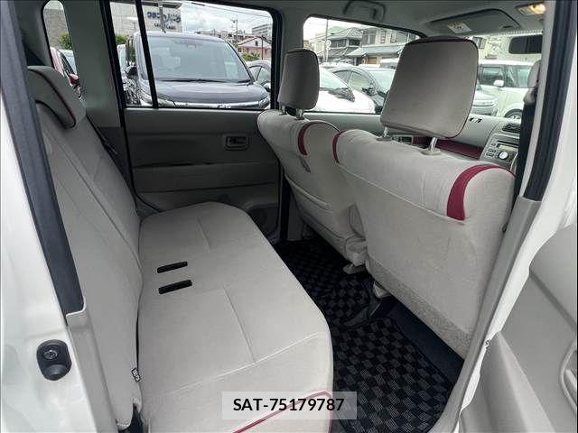 Daihatsu MOVE CONTE 2013-07 7618344-13