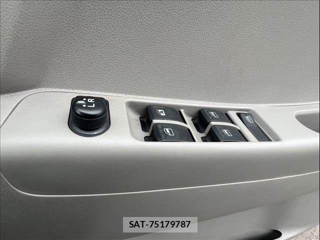 Daihatsu MOVE CONTE 2013-07 7618344-22