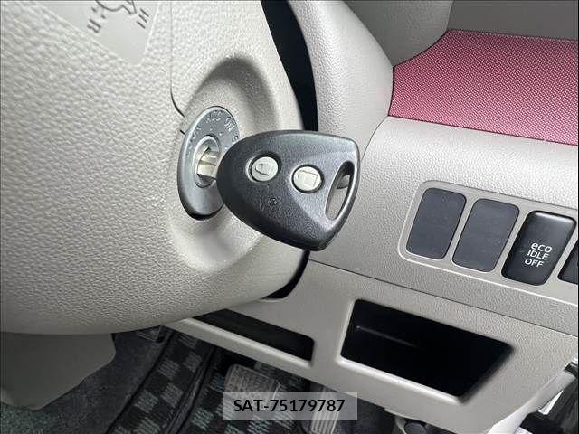 Daihatsu MOVE CONTE 2013-07 7618344-23