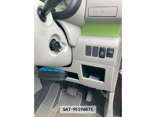 Daihatsu MOVE CONTE 2014-12 7726076-17