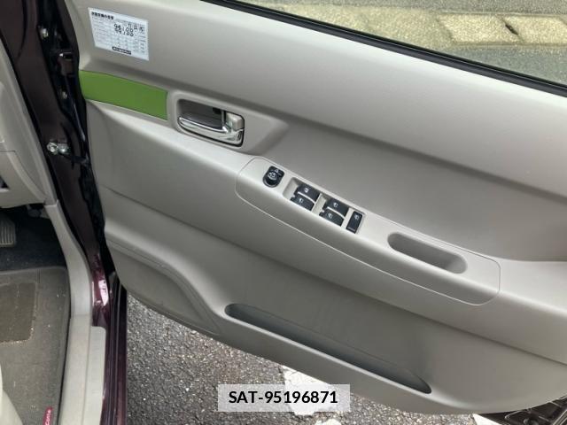Daihatsu MOVE CONTE 2014-12 7726076-18