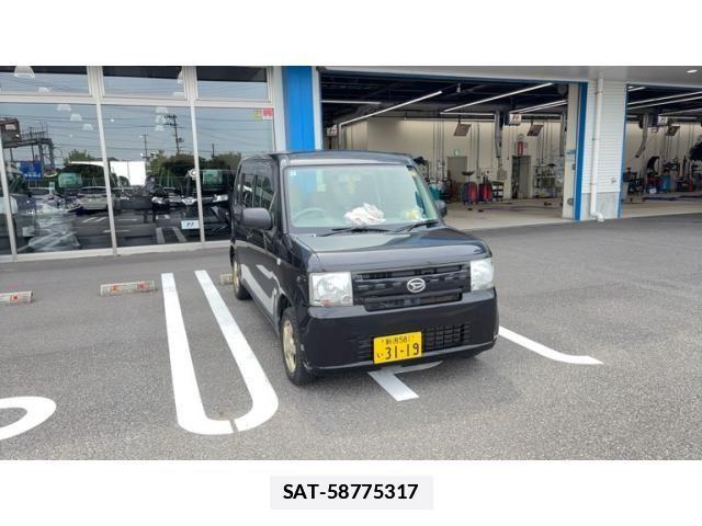 Daihatsu MOVE CONTE 2014-02 7878017-0