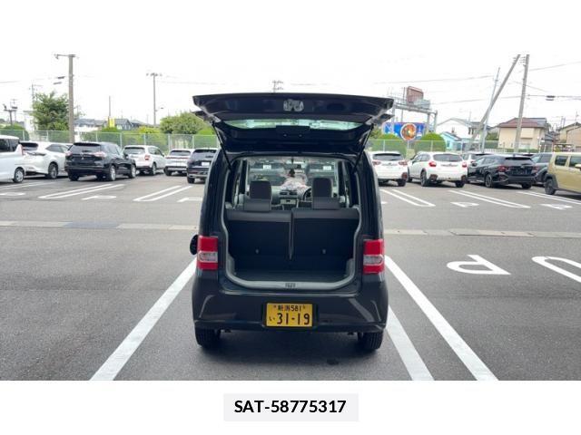 Daihatsu MOVE CONTE 2014-02 7878017-13