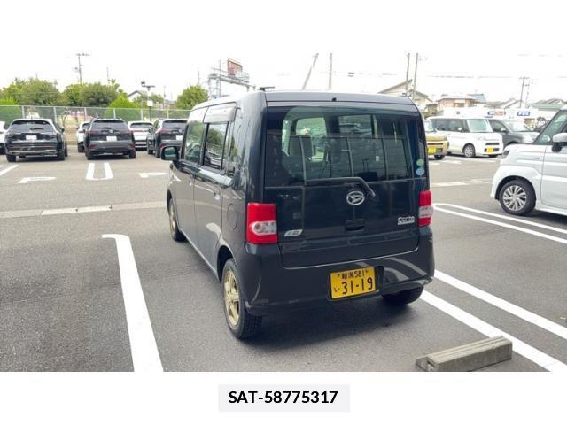 Daihatsu MOVE CONTE 2014-02 7878017-2