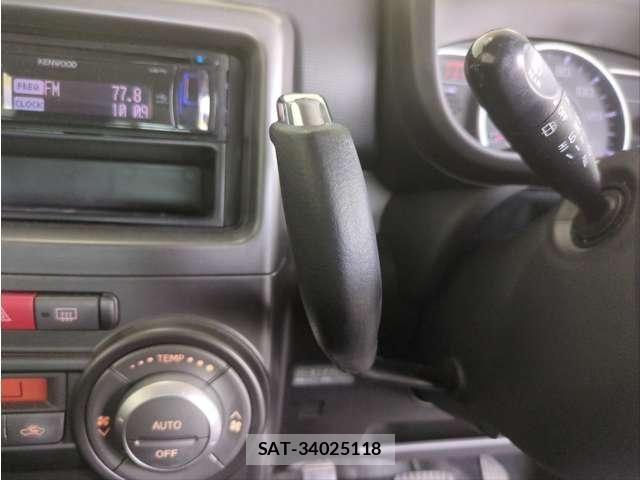 Daihatsu MOVE CONTE 2013-07 7980117-24