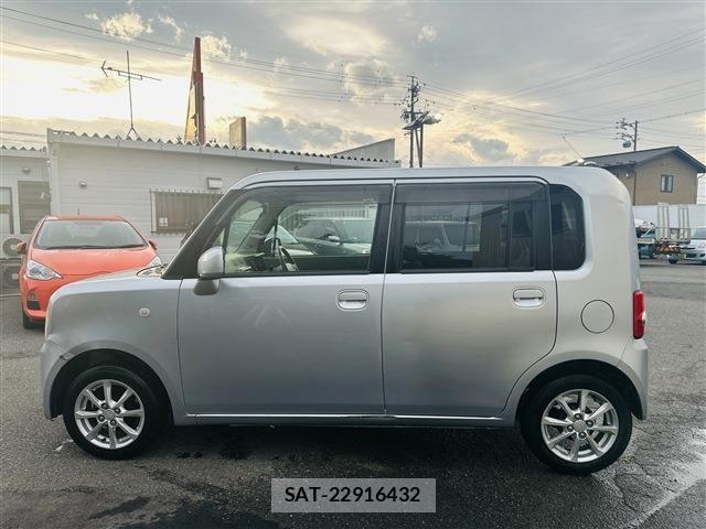 Daihatsu MOVE CONTE 2011-01 8036941-7