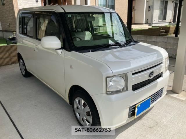 Daihatsu MOVE CONTE 2015-09 8246004-0