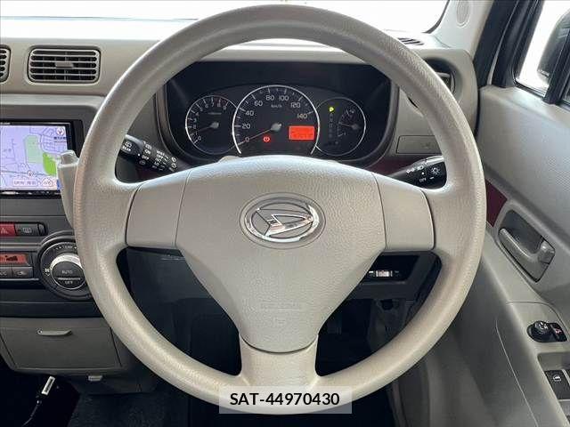 Daihatsu MOVE CONTE 2013-05 8336906-24