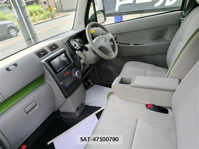 Daihatsu MOVE CONTE 2014-01 8367265-1