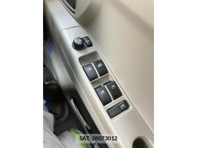 Daihatsu MOVE CONTE 2013-08 8371909-14