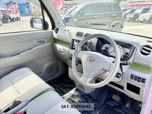Daihatsu MOVE CONTE 2014-10 8871534-11