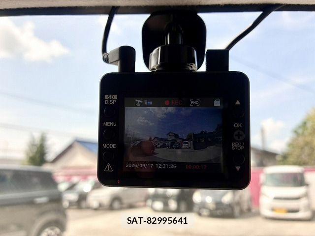 Daihatsu MOVE CONTE 2014-10 8871534-19