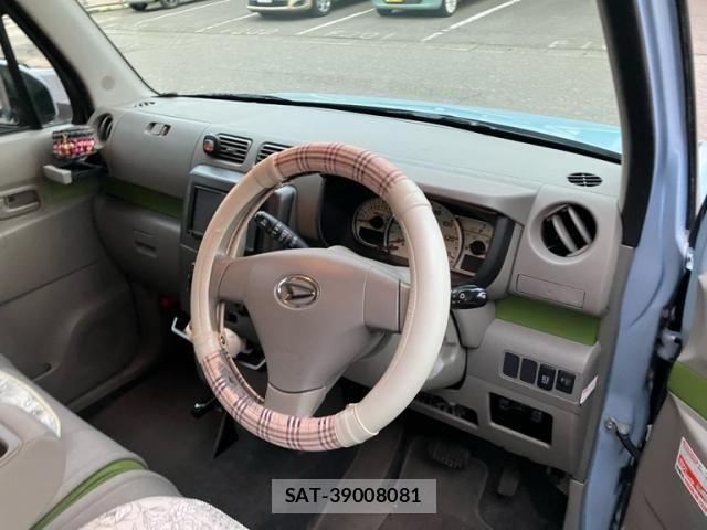 Daihatsu MOVE CONTE 2014-01 7272421-9