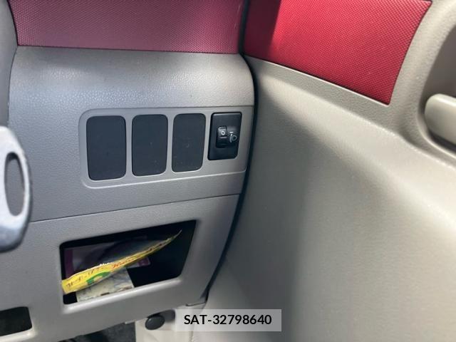 Daihatsu MOVE CONTE 2012-02 7962718-17