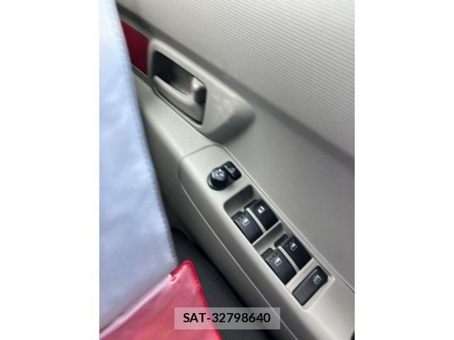 Daihatsu MOVE CONTE 2012-02 7962718-24