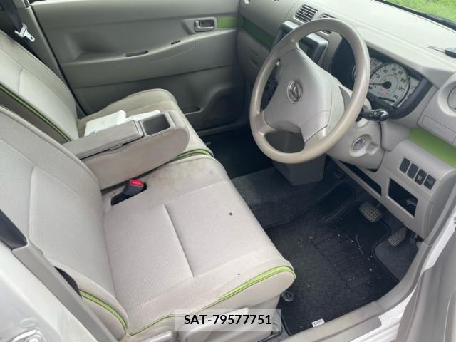 Daihatsu MOVE CONTE 2015-03 8074731-12