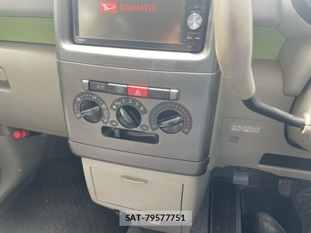 Daihatsu MOVE CONTE 2015-03 8074731-18