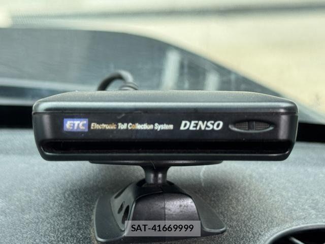 Daihatsu MOVE CONTE CUSTOM 2016-03 6642029-27
