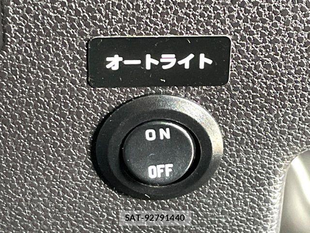 Daihatsu MOVE CONTE CUSTOM 2013-06 7562485-6