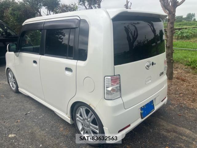 Daihatsu MOVE CONTE CUSTOM 2011-12 8355059-3