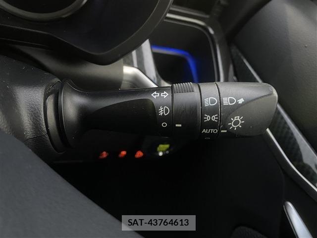 Daihatsu MOVE CUSTOM 2017-08 6677032-17