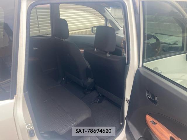 Daihatsu MOVE CUSTOM 2012-06 6677038-11